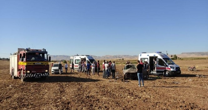 Mardin’de kontrolden çıkan otomobil takla attı: 2 yaralı
