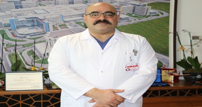 (Özel) Ankara Şehir Hastanesi Koordinatör Başhekimi Op. Dr. Surel: “Açtığımız kadar randevu oluşuyor, onda da yüzde 100’e yakın bir oranda aşılama gerçekleşiyor”