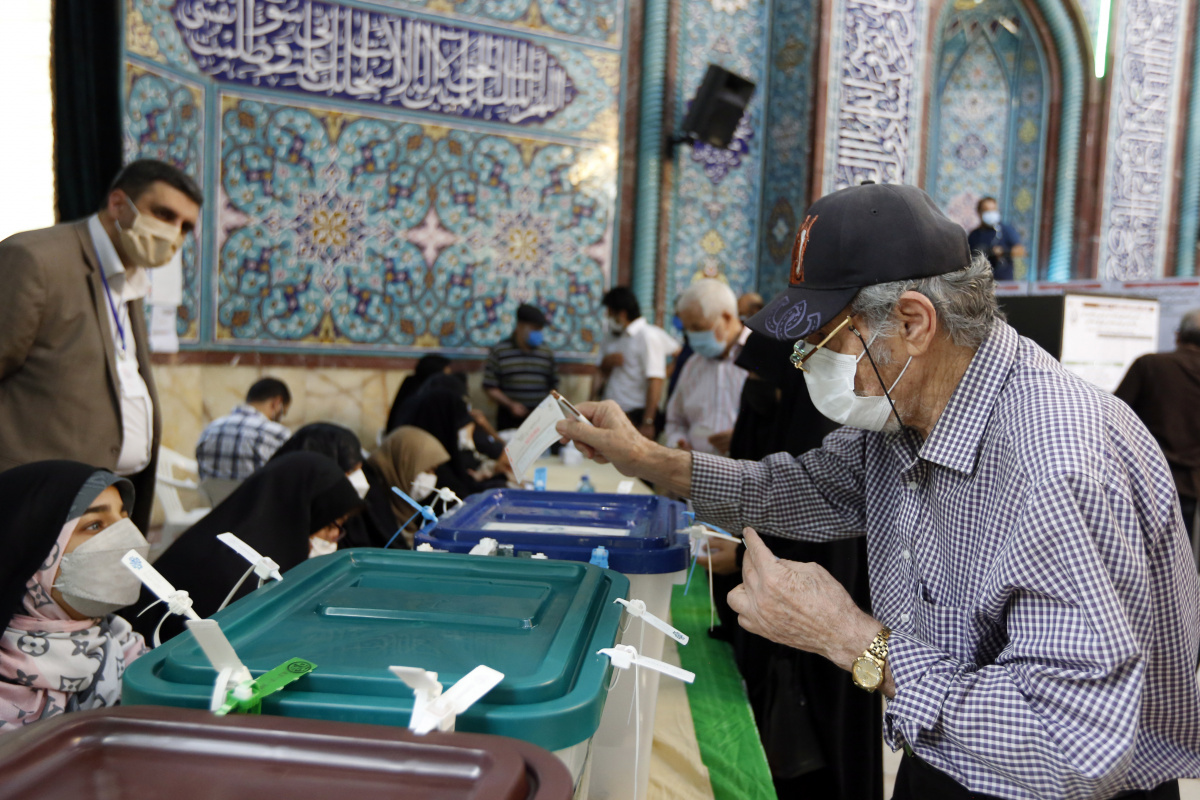 İranlılar seçimlerden umutlu