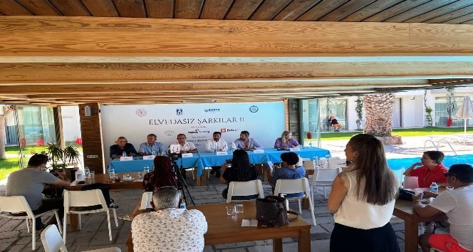 Ünlü isimler engelliler için bir araya geliyor