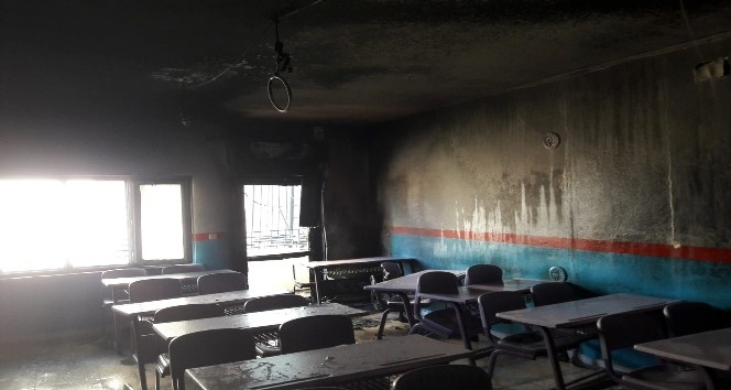 Mardin’de özel öğretim kursunda çıkan yangında 5 öğrenci dumandan etkilendi