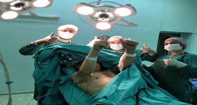 Aydın Devlet Hastanesi’nde ilk defa  “Uyanık Beyin Tümörü Ameliyatı” yapıldı