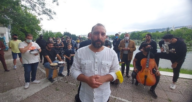 Kocaeli müzisyenler Cumhurbaşkanı Erdoğan’a şarkı ile seslendi