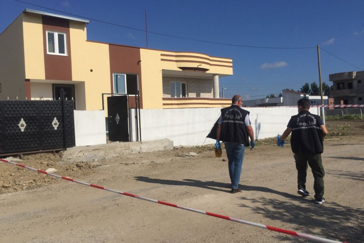 Adana�da ev basıp 2�si kadın 4 kişiyi yaraladılar