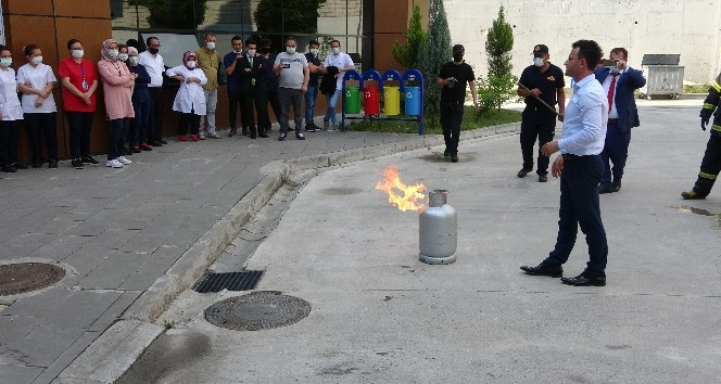 Ağız ve Diş Hastanesi personeline deprem ve yangın tatbikatı