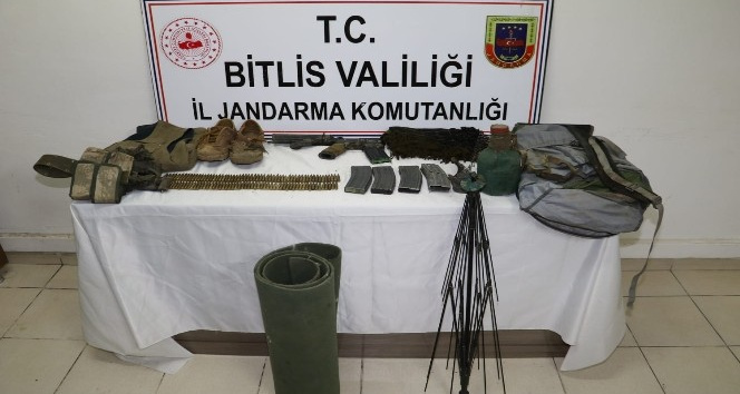 Bitlis’te 2 terörist silahlarıyla beraber etkisiz hale getirildi