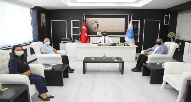 Rektör Karacoşkun akademisyenlerle bir araya geldi