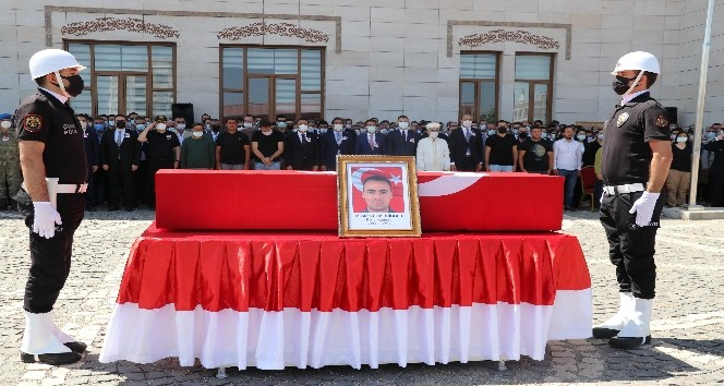 Siirt’te kazada hayatını kaybeden polis memuru için tören düzenlendi