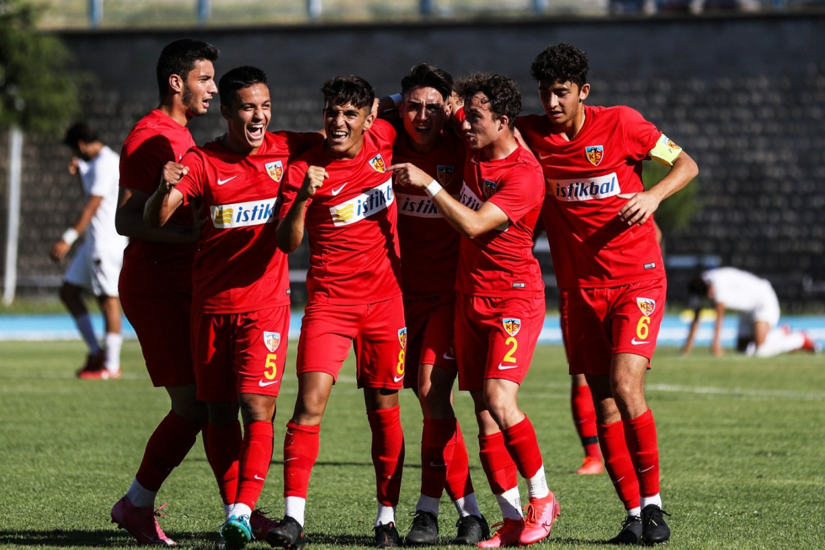 Kayserispor U19 ligi 19 puanla tamamladı