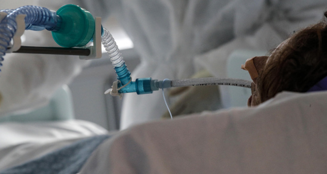 Rusyada hastanenin oksijen hattındaki arıza nedeniyle 9 Covid-19 hastası öldü