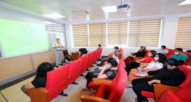 Üniversite de bütçe hazırlık toplantısı yapıldı