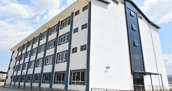 Buharkent Belediyesi tarafından yapılan Anadolu Lisesi’nin inşaatı tamamlandı