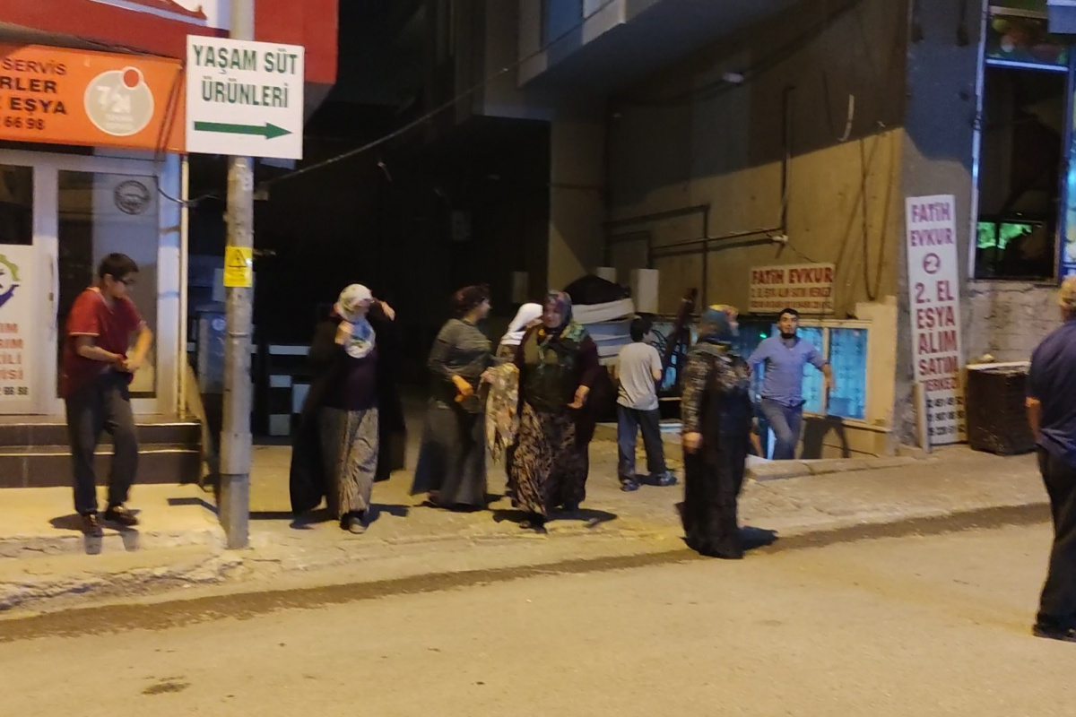 Bingöl depremi Muş'ta da korkuya neden oldu