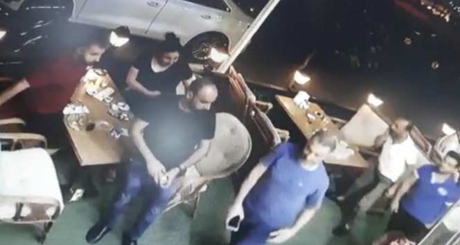 Bingöldeki deprem güvenlik kameralarına yansıdı