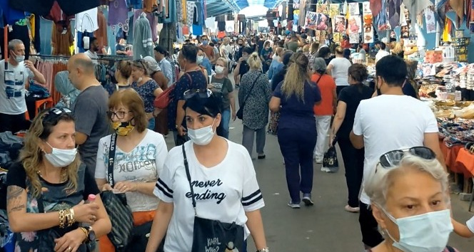 Bulgar turistler alışveriş için Edirne’yi tercih ediyor