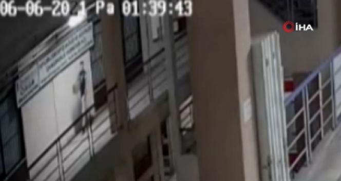 Hırdavatçı komşularını soyan hırsızlar kamerada