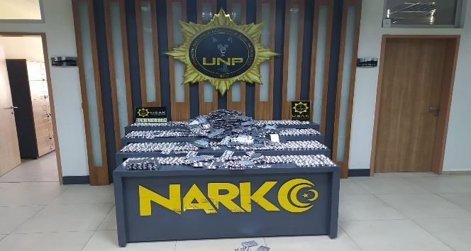 Uşak’ta 16 bin adet uyuşturucu hap ele geçirildi
