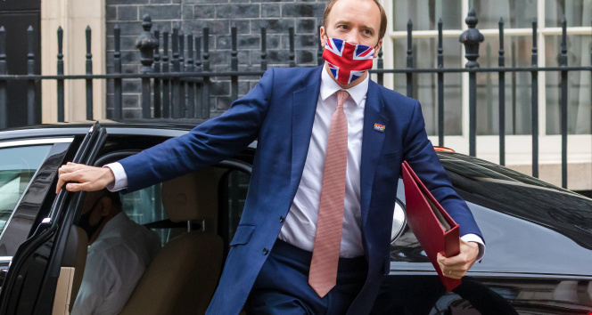 İngiltere Sağlık Bakanı Hancock istifa etti