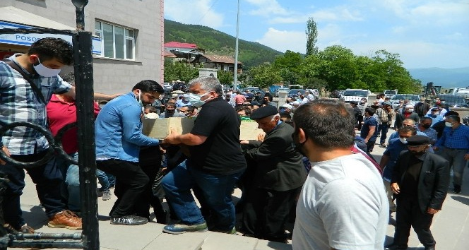 Damadı tarafından bıçaklanan adam son yolculuğuna uğurlandı