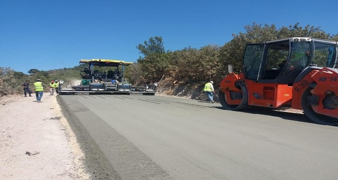 Ayvacık-Tuzla yolu 13 kilometre beton yol olacak