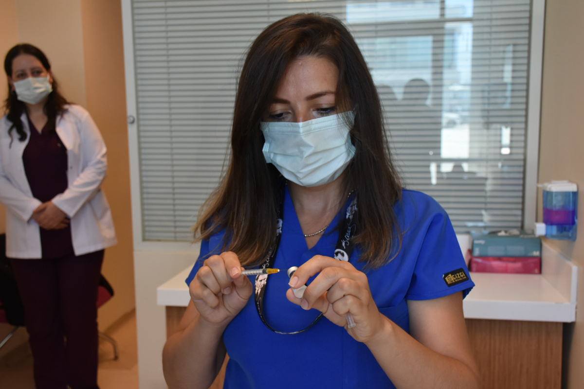 Sağlık Bakanı Koca'nın örnek gösterdiği hemşire duygularını paylaştı