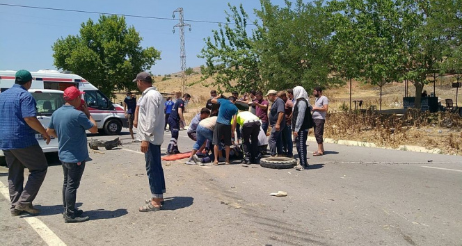 İzmirde feci kaza: 1 kişi yaşamını yitirdi, 17 tarım işçisi ölümden döndü