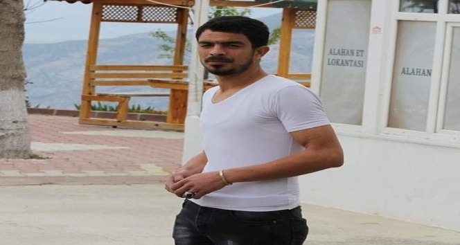 Mersin’de motosiklet devrildi: 1 ölü