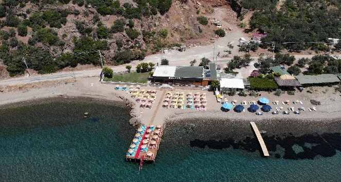 Assos’taki kaçak yapının ’Yapı Kayıt Belgesi’ iptal edildi