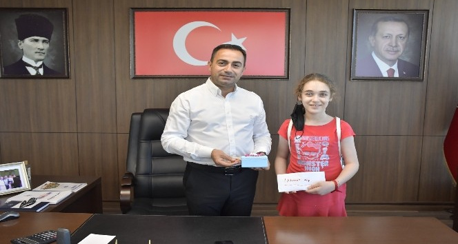 Elifnaz’dan, SMA hastası Ahmet Alp için örnek davranış
