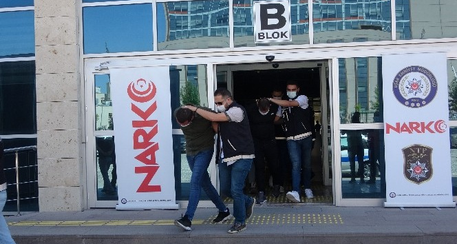 Adliyeye sevk edilen 8 torbacıdan 1’i tutuklandı