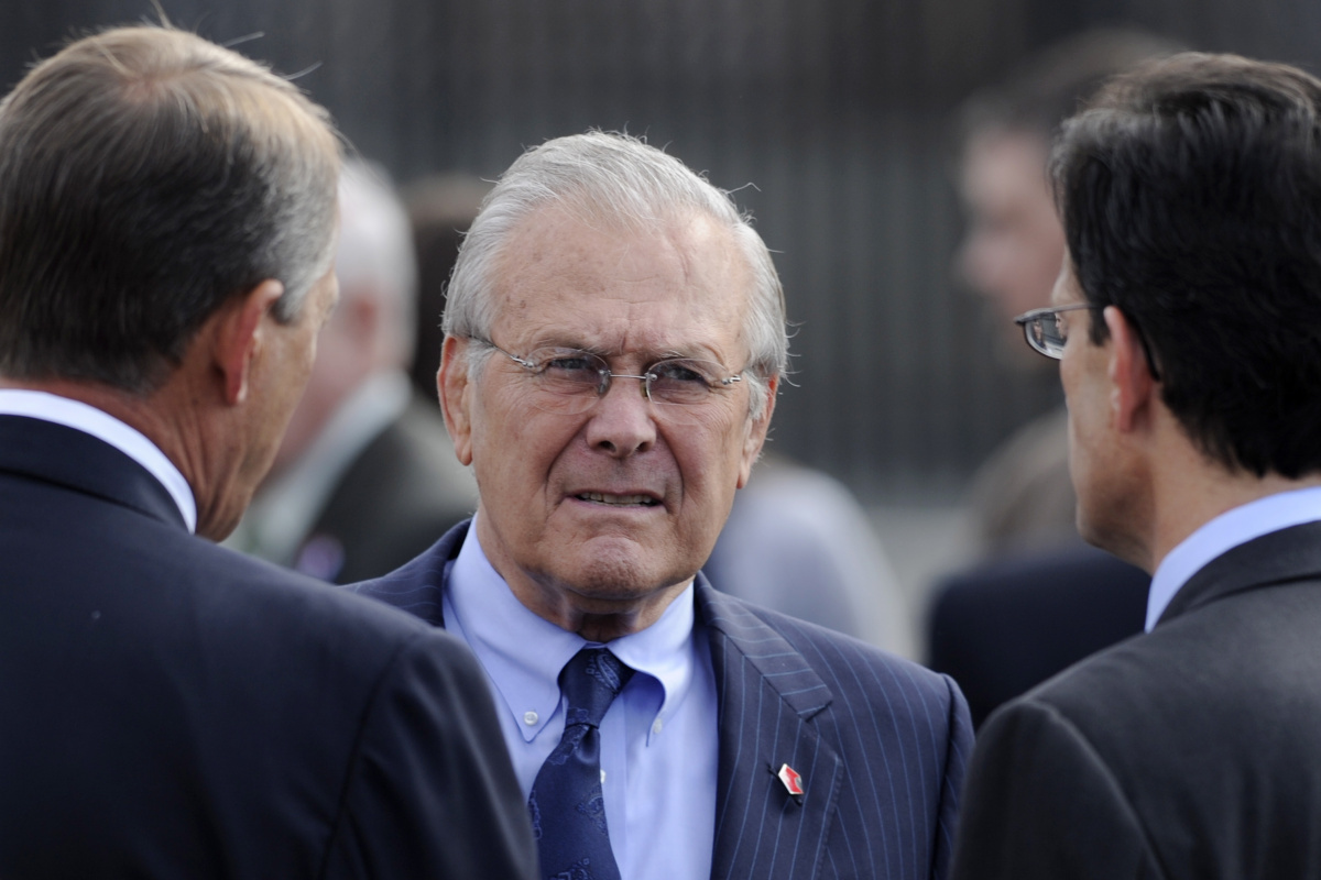 Eski ABD Savunma Bakanı Rumsfeld hayatını kaybetti