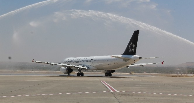 Gaziantep’ten Avrupa’ya direkt uçuşlar başladı