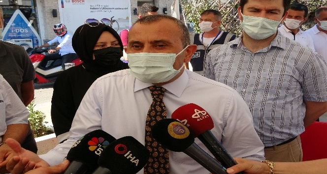 Vali Sonel gençlere seslendi: “Aşı olun”