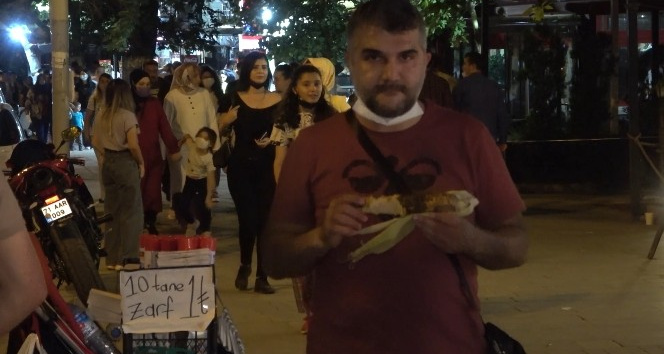 Kısıtlamasız gecede vatandaşlar sokağa döküldü, esnaf bayram etti