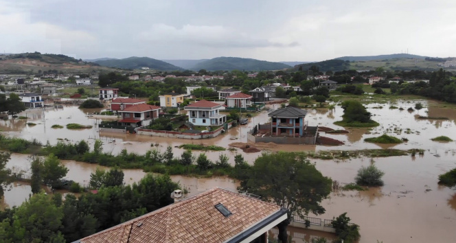 İstanbulda yoğun yağış etkili oldu