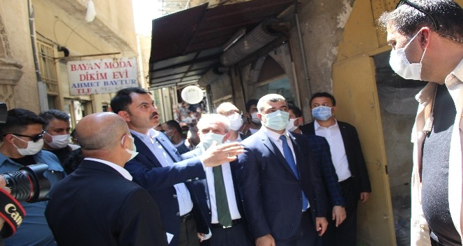 Çevre Şehircilik Bakanı Murat Kurum, Mardin’de esnafı ziyaret etti