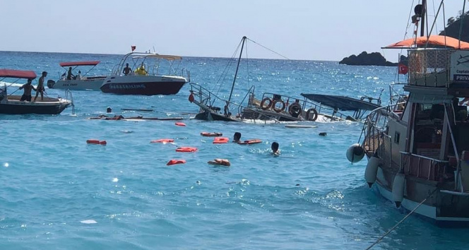 Ölüdeniz açıklarında batan teknedeki tüm yolcular kurtarıldı