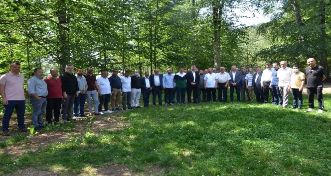 Akar’dan Ünye-Akkuş yoluna destek