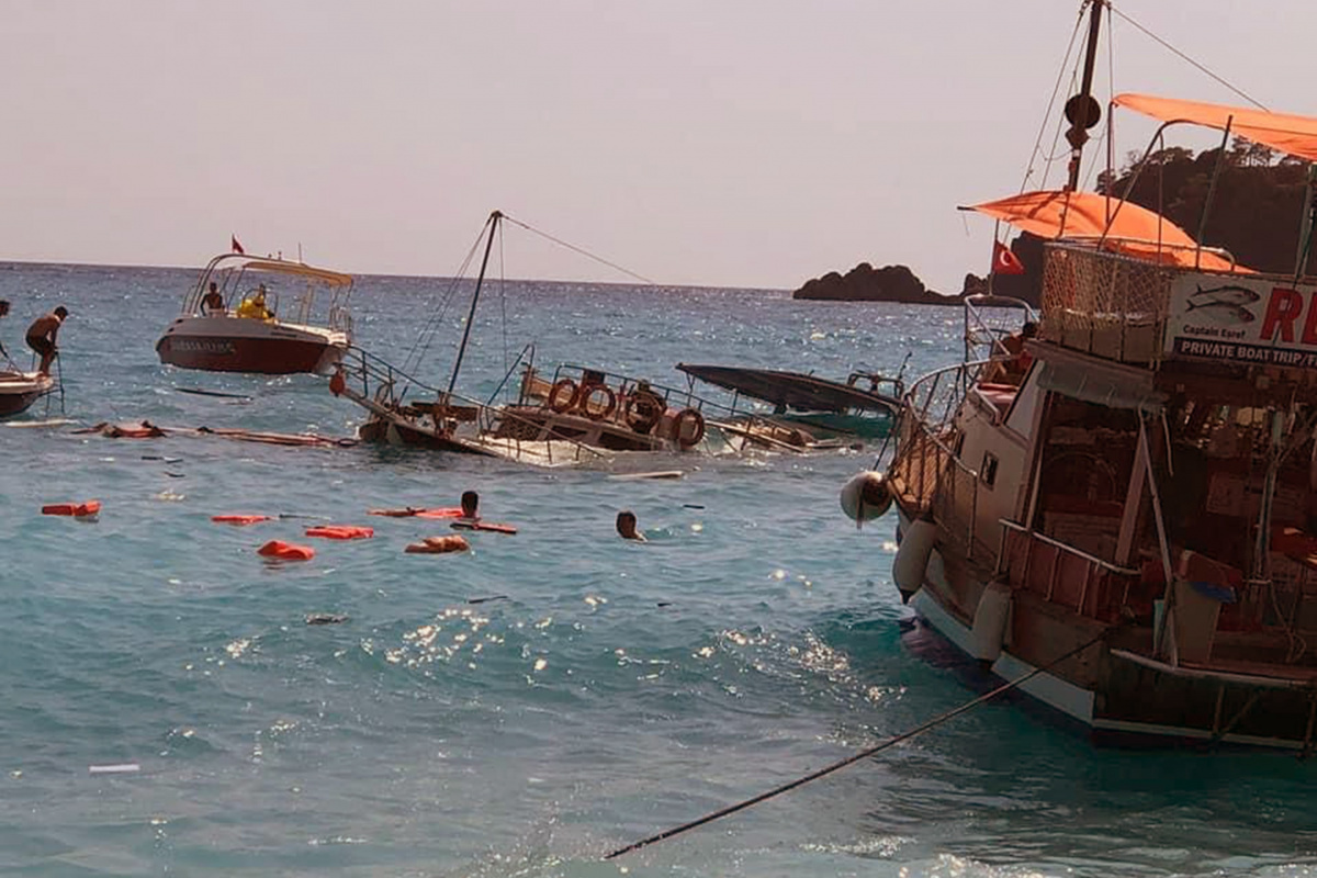 Tekne kazasında yaralanan 2 yaşındaki Yunus kurtarılamadı