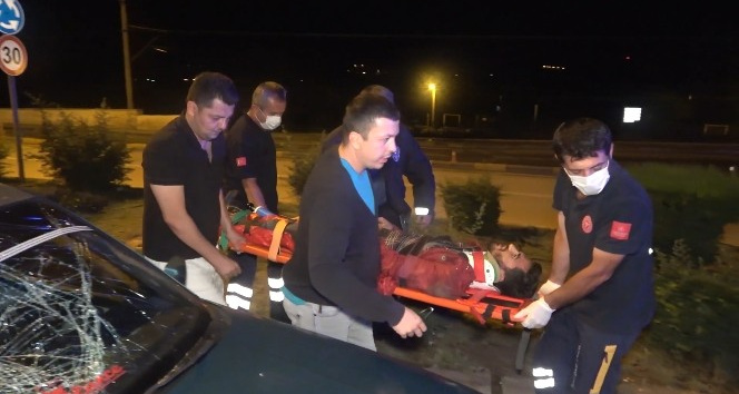 Otomobilin çarptığı motosiklet sürücüsü ölümden döndü