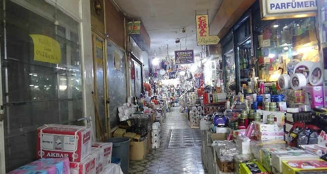 Kilis’te yüksek kira fiyatları iş yerlerini vurdu