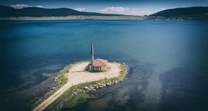 Seben Gölü’ndeki yarımadada bulunan cami kültür varlığı kabul edildi