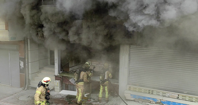 Esenyurtta mobilya dükkanında korkutan yangın