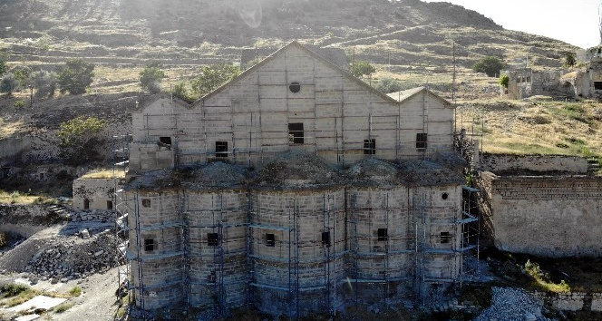 Nevşehir’de 172 yıllık tarihi kilise turizme yeniden kazandırılıyor