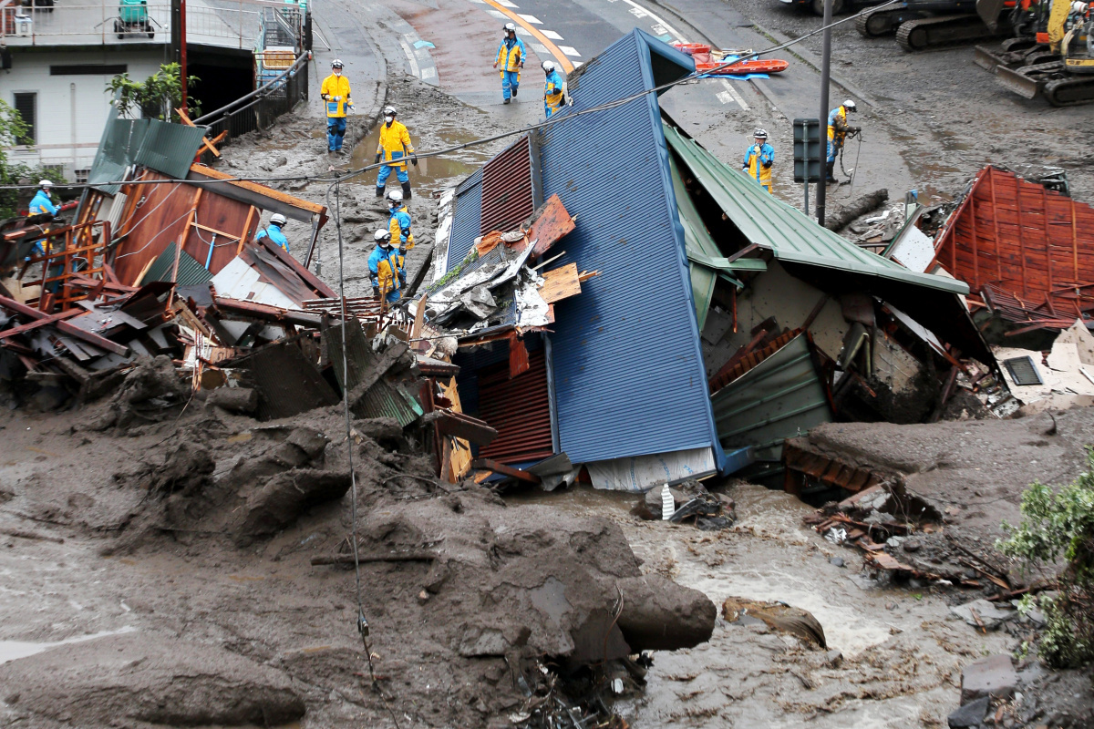 Japonya&#039;da sel ve heyelan felaketinin bilançosu artıyor