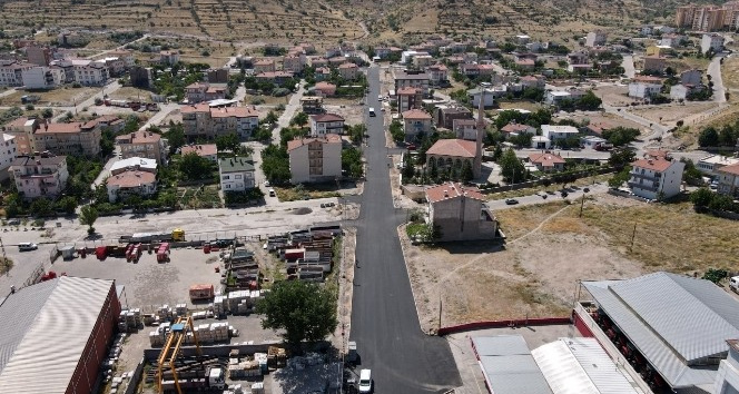 Mehmet Akif Ersoy Mahallesinde sıcak asfalt çalışmaları tamamlandı