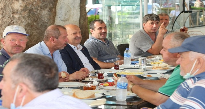 Başkan Tavlı: “Ünye’nin geleceğini şekillendiren her fikri önemsiyoruz”
