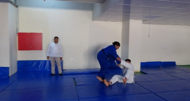 Türkiye seçmelerinde ikinci olup milli takıma girdi, şimdi Romanya Avrupa Kupası’na hazırlanıyor