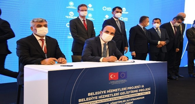 Konya Büyükşehir’e altyapı için 155 milyon lira desteği