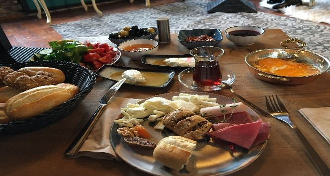 Balat’ta kültürel yemek mekanları açılıyor